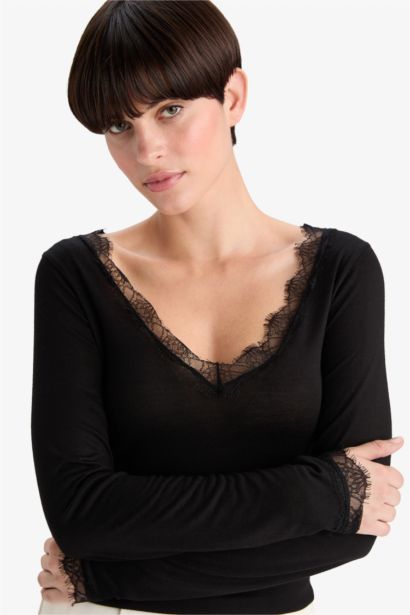 بلوزة بيجاما دانتيل محكم ملمس ناعم من Fall in Love