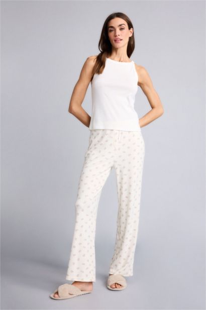 فانيلة بيزك سادة من Fall in Love