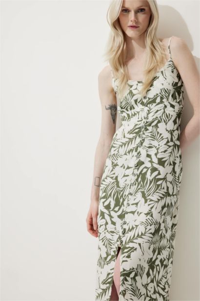 V Yaka Çiçek Desenli Maroken Askılı Midi Yazlık Elbise