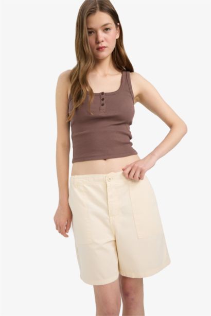 شورت بخصر عادي من جبردين بساق قصير