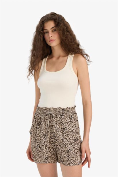 Normal Waist Short Leg Crinkle Viscose Shorts