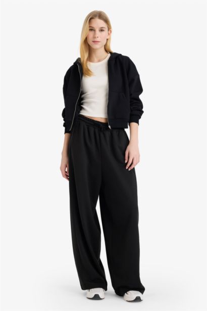 Barrel Fit Trousers