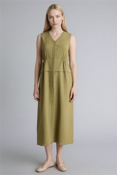 V Yaka Gofre Dokulu Kolsuz Elbise