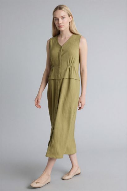 V Yaka Gofre Dokulu Kolsuz Elbise