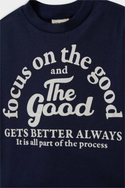 طقم بيبي اولادي تيشيرت وسويت بانتس بطبعة شعار قصة عادية - قطعتين