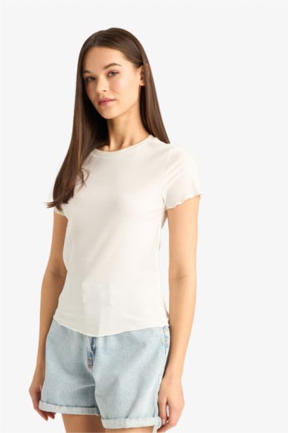 Fitted Bisiklet Yaka Basic Düz Kısa Kollu Beyaz Tişört