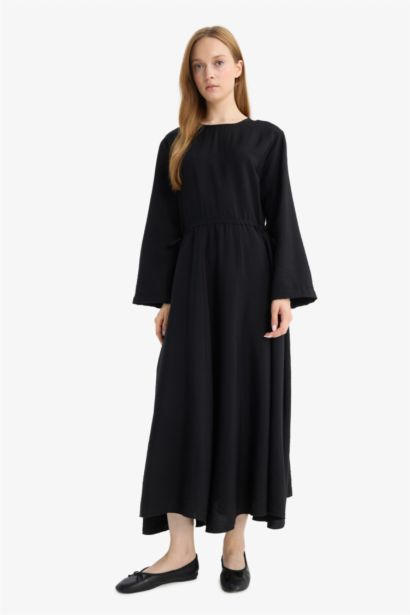 Relax Fit Crew Neck Low Shoulder Dress