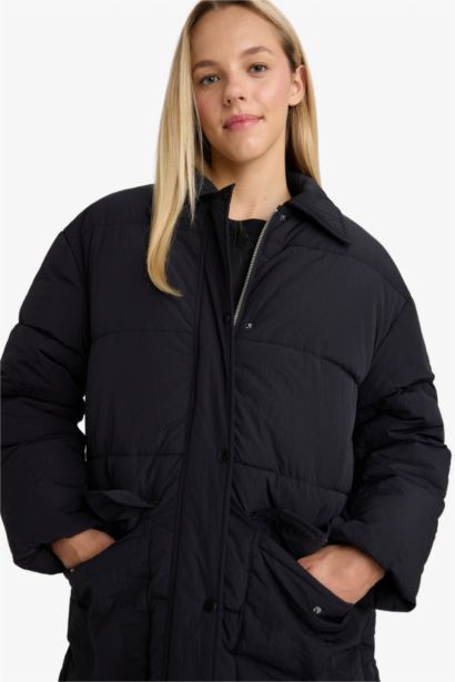 Водонепроницаемая куртка-парка Regular Fit с воротником поло из складчатой ткани