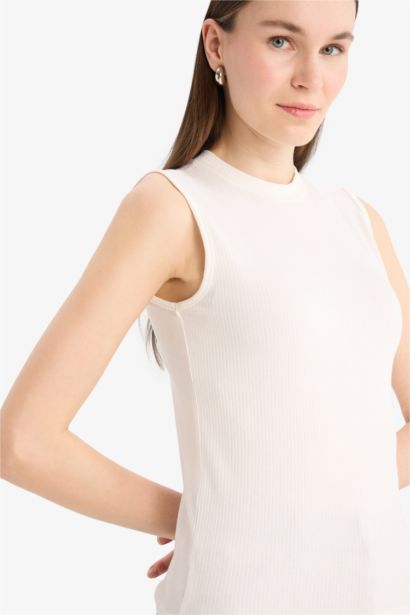 Regular Fit Fitilli Kaşkorse Basic Düz Kolsuz Tesettür Tunik