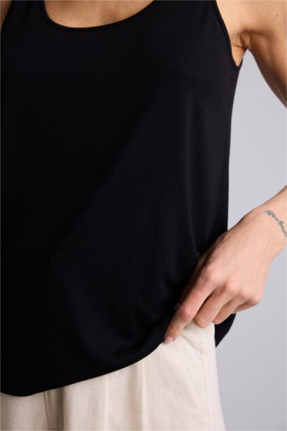 Regular Fit Basic Crew Neck Tank Top
