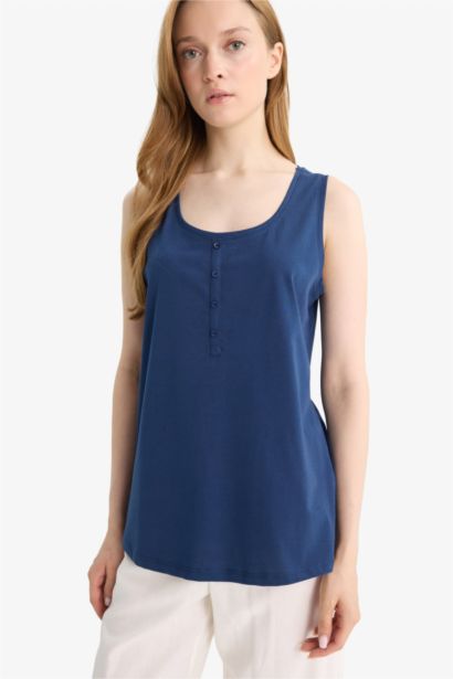 بلوزة كت قصة عادية بياخة مستديرة