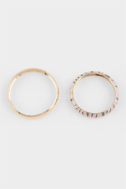 Woman 2 Piece Golden Bracelets