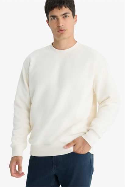 Relax Fit Crew Neck Fleece Sweatshirt