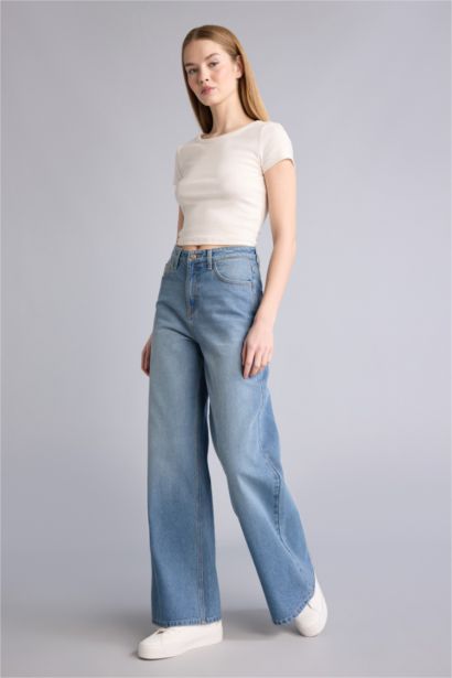 بنطلون جينز وايد ليج برجل واسع وخصر عالي