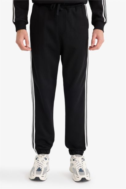 Regular Fit With Pockets Sweatpants