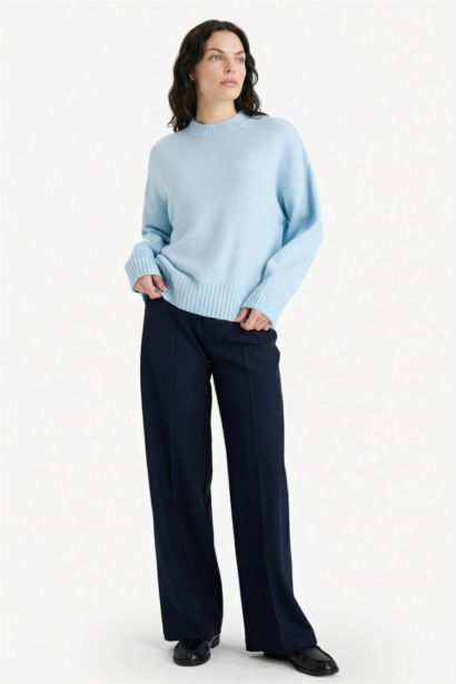 بلوفر تريكو اوفر سايز برقبة مستديرة