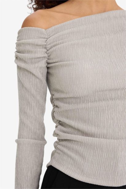 Slim Fit Dar Kesim Tek Omuzlu Bürümcük Uzun Kollu Bluz