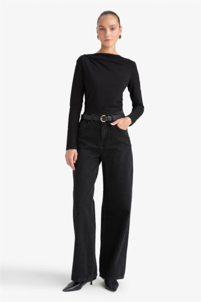 تيشيرت ردن طويل سليم فيت قصة ضيقة وياخة مستديرة