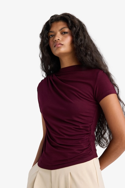Slim Fit Short Sleeve T-Shirt