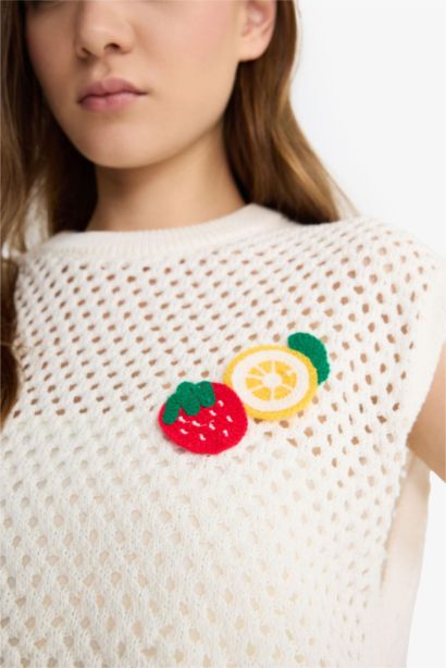 Crew Neck Fruit Embroidered Crochet Vest