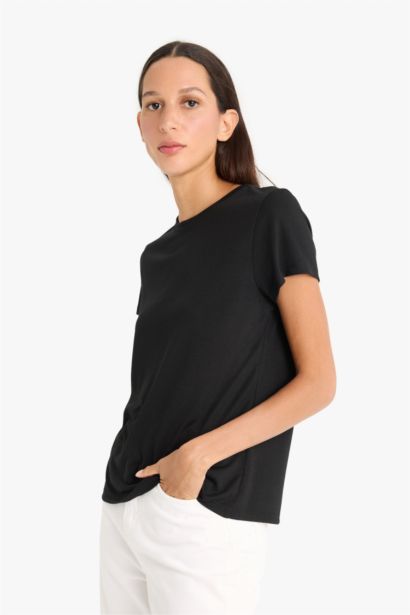 Regular Fıt Bisiklet Yaka Basıc Düz Kısa Kollu Tişört