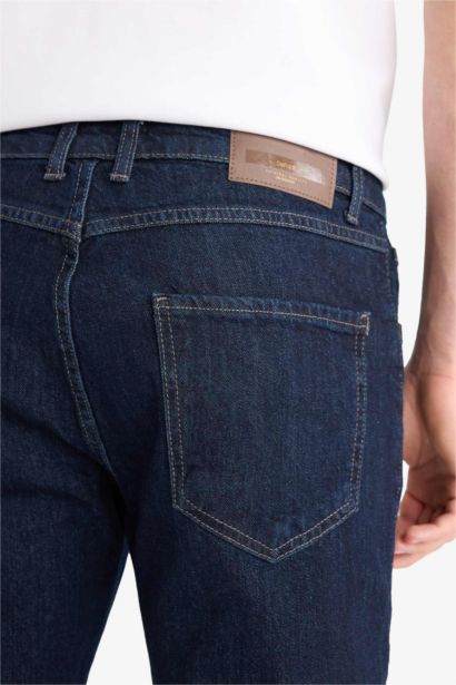 Straight Fit Düz Paça Jean Pantolon