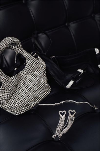 DCEY x DeFacto Kadın Kalp Taşlı Sallantılı Küpe