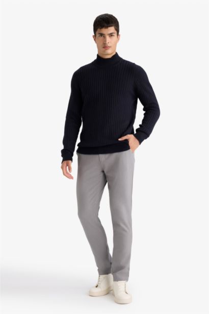 Standard Fit Turtleneck Knitwear Pullover