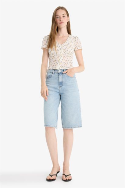 بلوزة نص ردن فلورال مخصر بياخة V