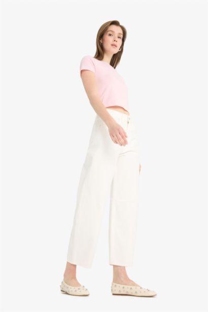Barrel Fit Normal Waist Ankle Length White Jeans