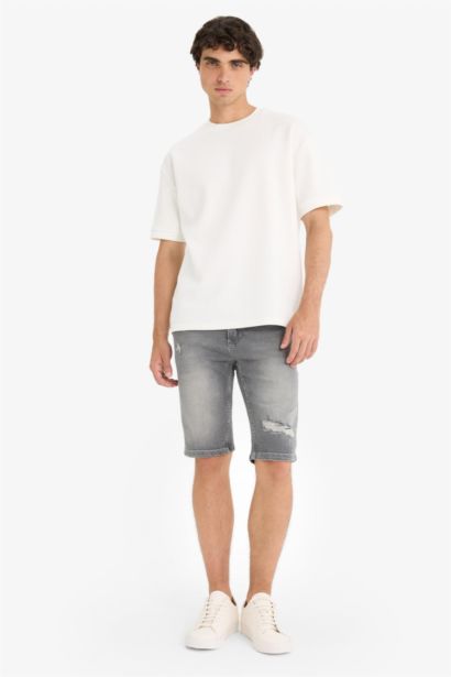 شورت برمودا جينز سليم فيت بقصة ضيقة