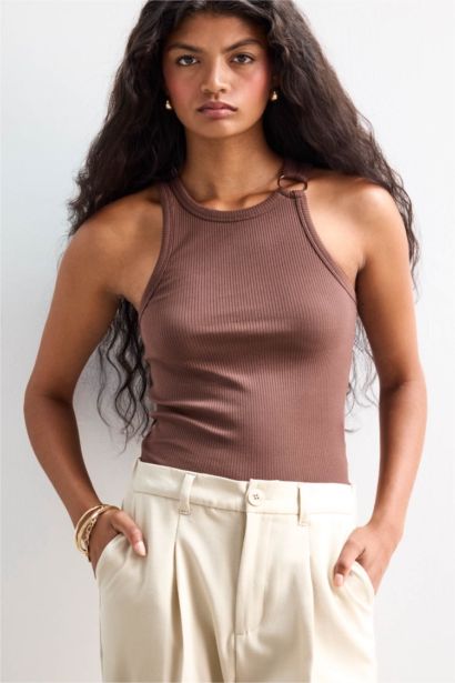 Débardeur slim côtelé à col rond