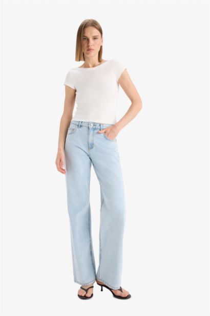 تيشيرت سليم فيت مضلع مخصر برقبة عريضة