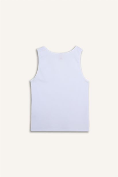 اندر شيرت وياقة V