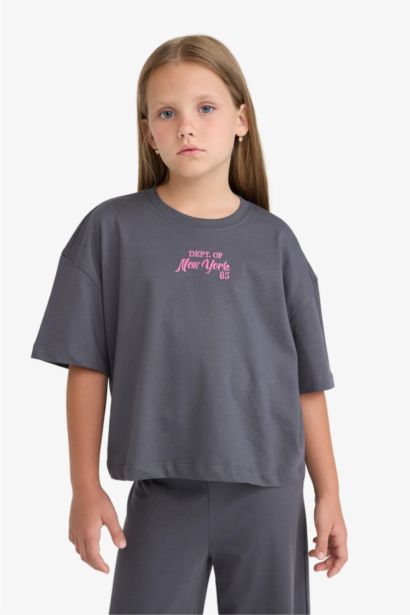 طقم بنات تيشيرت مطبوع و سروال - قطعتين