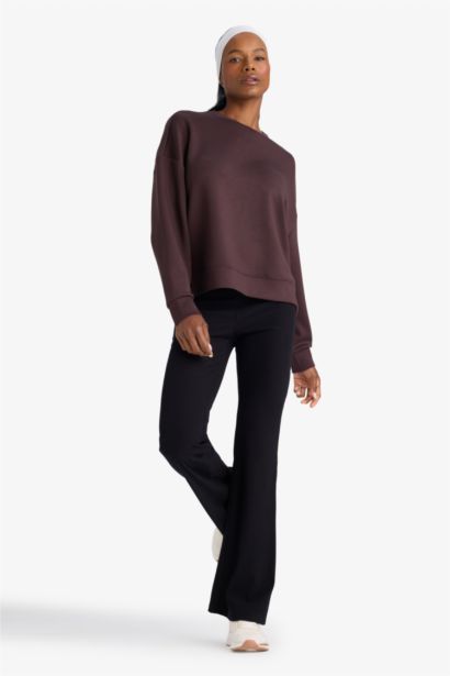 بنطلون رياضي فلير فيت مضلع برجل واسع وخصر عالي من DeFactoFit