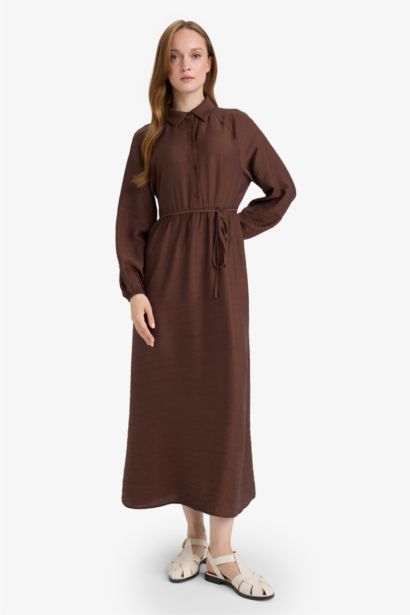 Robe à manches longues et col officier Coupe décontractée