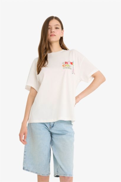 تيشيرت نص كم اوفر سايز بطبعة من الخلف من ميكي وميني