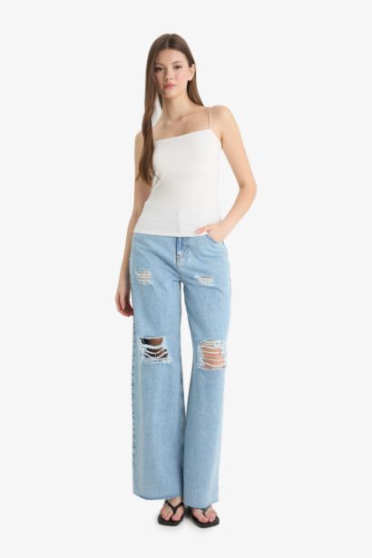 Fitted Kare Yaka Basic Düz Askılı Beyaz Atlet