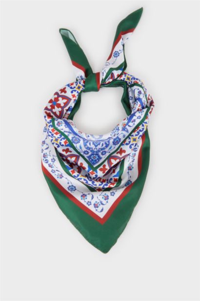 Woman Foulard