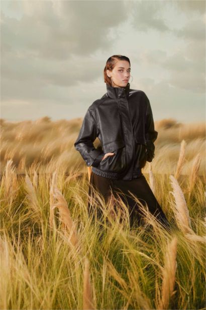 Afra x DeFacto Dad Fit Fermuarlı Suni Deri Mont