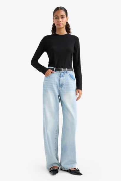 Slim Fit Crew Neck Long Sleeve T-shirt