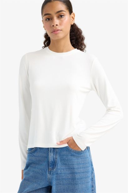 Slim Fit Crew Neck Long Sleeve T-shirt