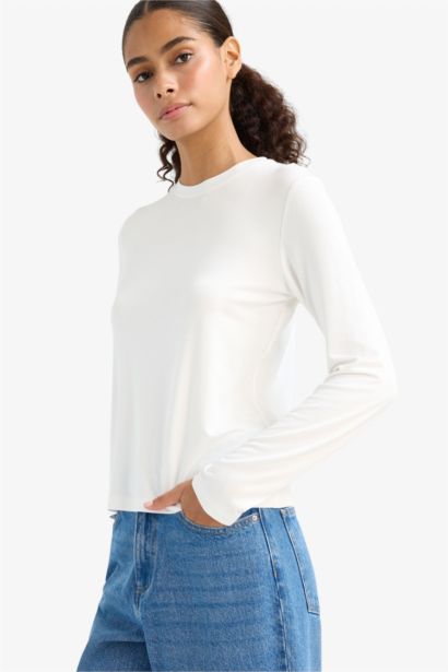 Slim Fit Crew Neck Long Sleeve T-shirt