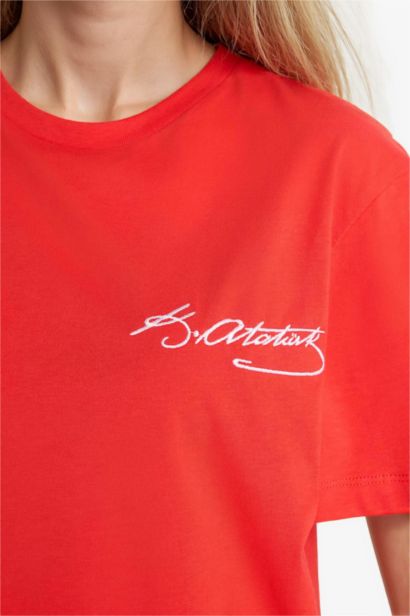 Regular Fit Bisiklet Yaka Atatürk Baskılı Kısa Kollu Tişört