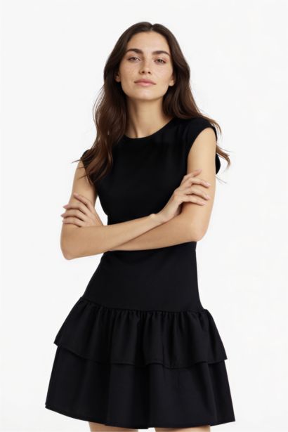 Bisiklet Yaka Kısa Kollu Mini Elbise