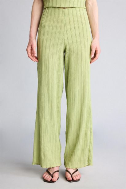Wide Leg Kırışık Dokulu Pantolon