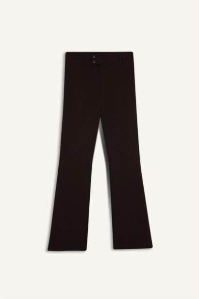 بنطلون فلير فيت برجل واسع وخصر عادي