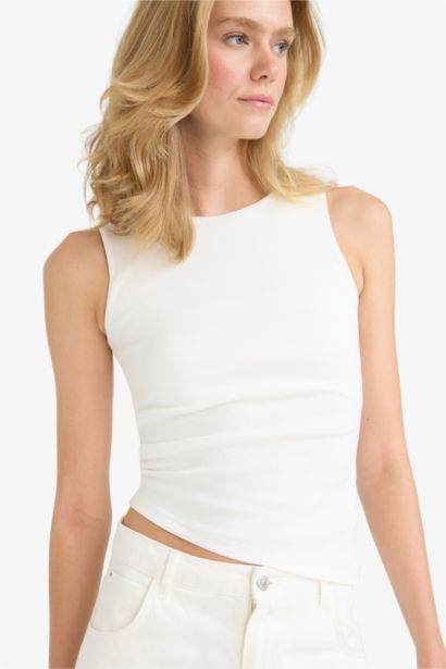 تانك توب مضلع سليم فيت برقبة مستديرة