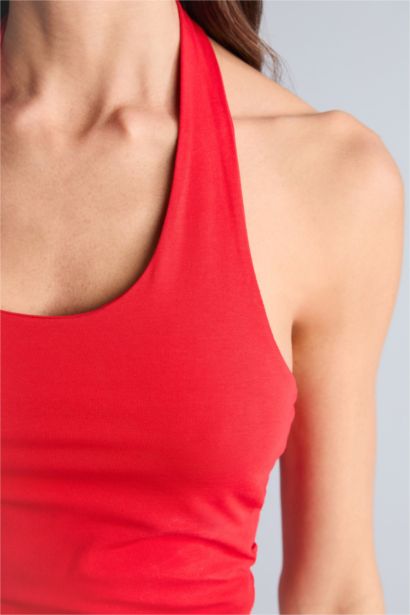 فانيلة سليم فيت بياقة هالتر